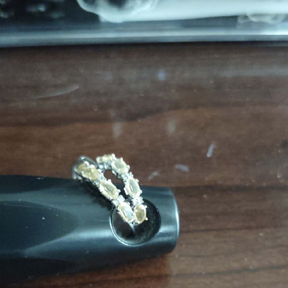Elegant Gold and Silver Women's Ring